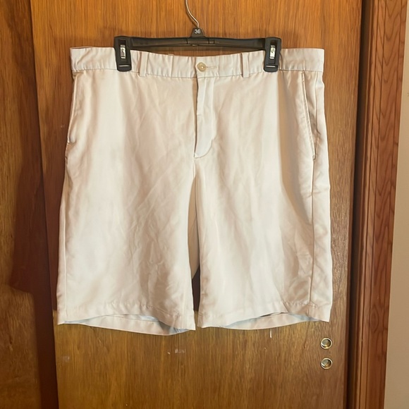 Men’s: Nike dry fit shorts. Size 36. - Picture 1 of 4